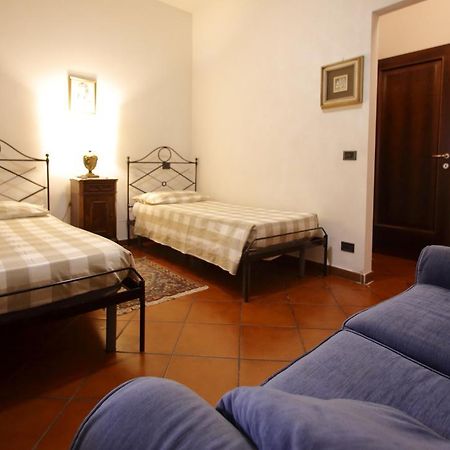 B&B Domus סירמיונה מראה חיצוני תמונה