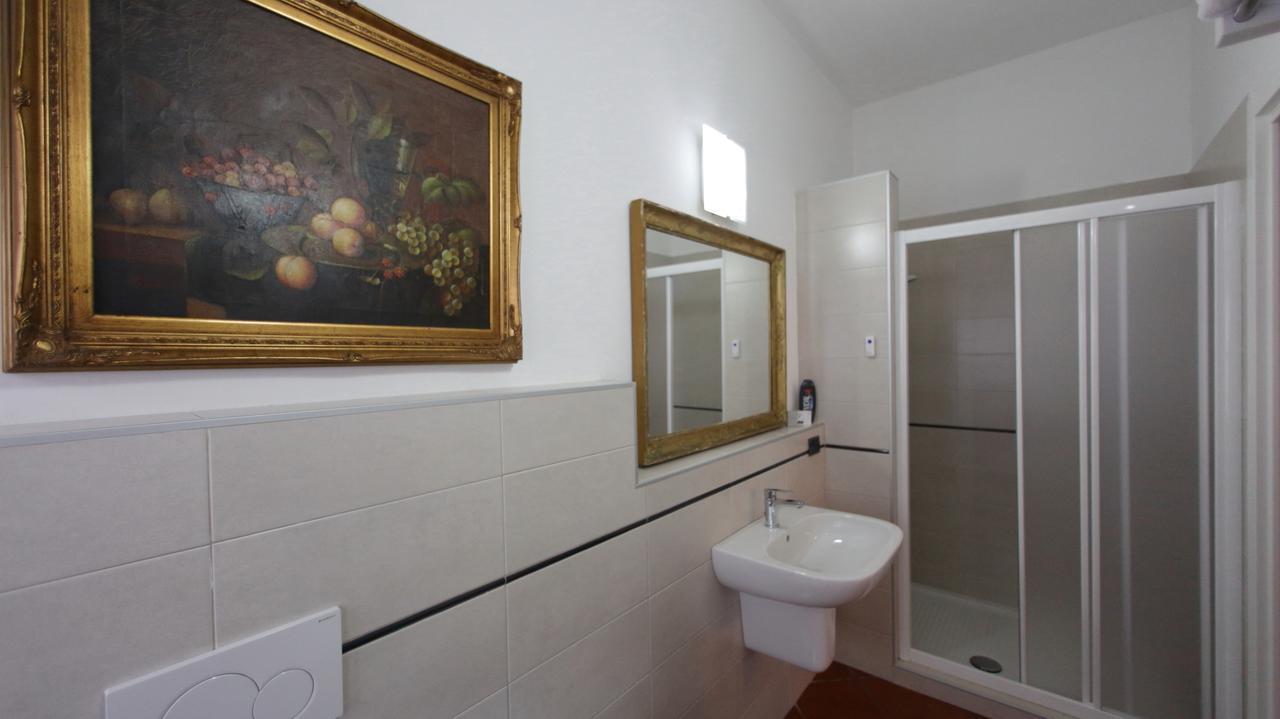 B&B Domus סירמיונה מראה חיצוני תמונה