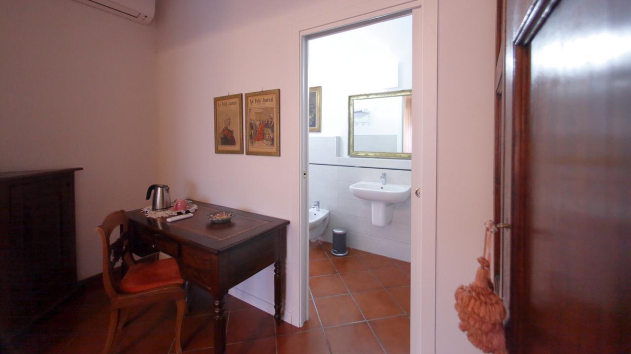 B&B Domus סירמיונה מראה חיצוני תמונה