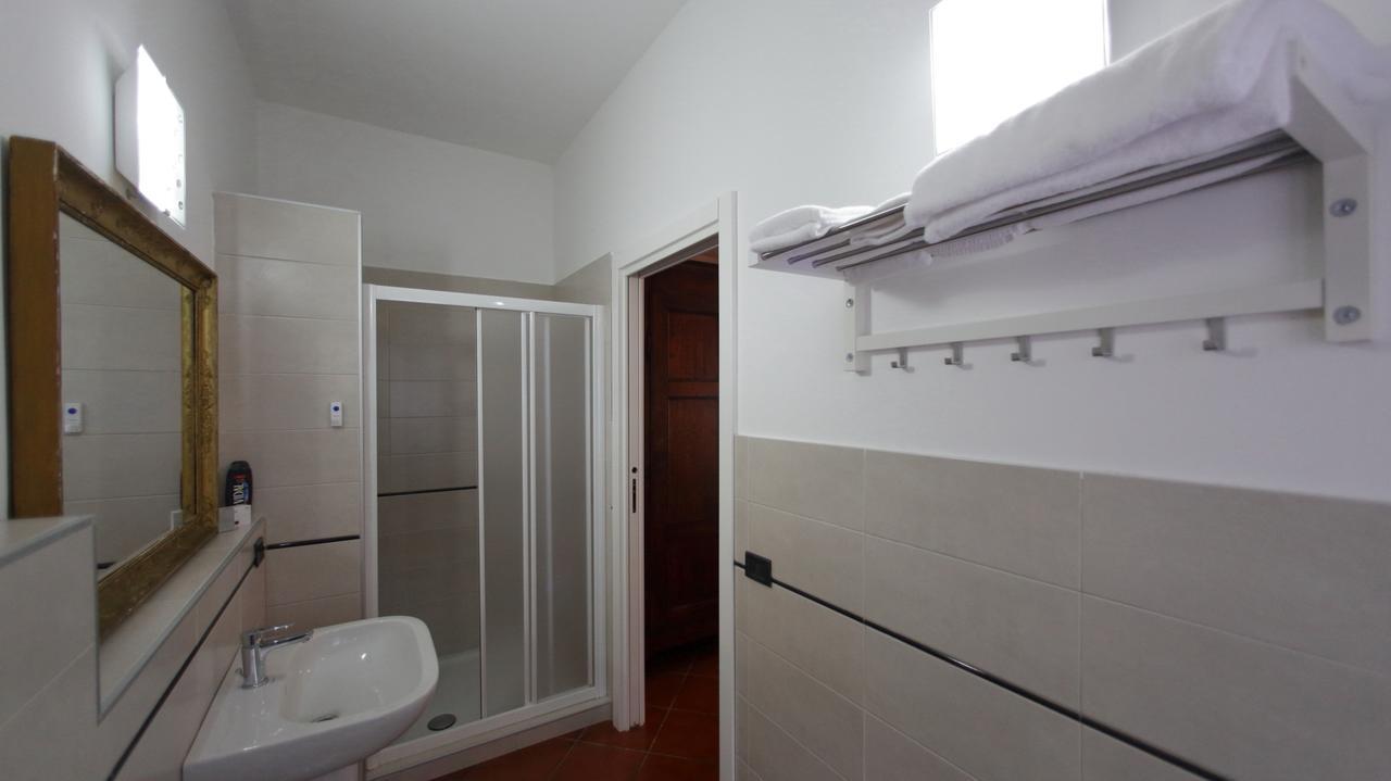 B&B Domus סירמיונה מראה חיצוני תמונה